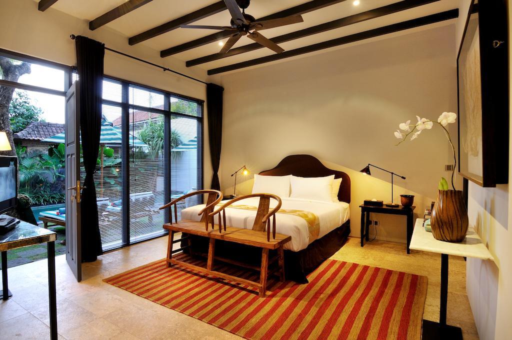 Room & Vespa 1 Seminyak Rum bild